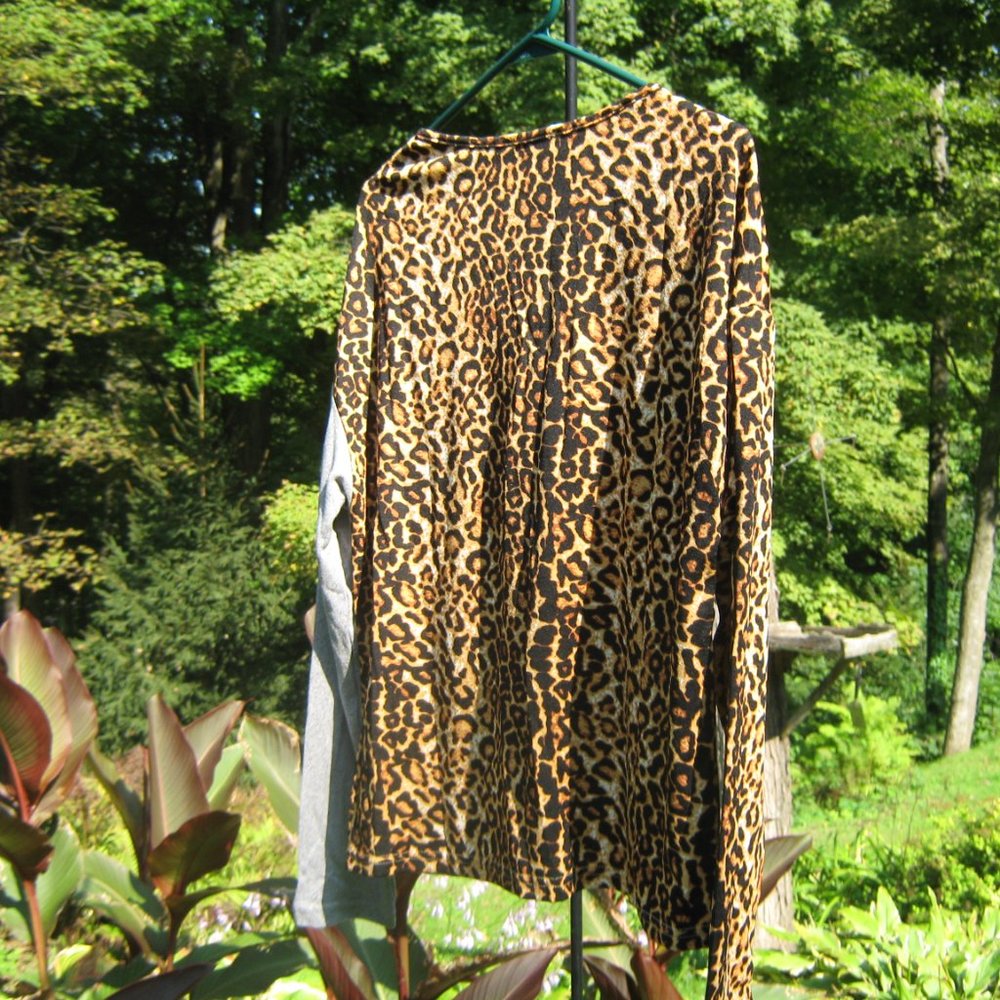 V Neck Contrast Color Block Spliced Long Sleeve Leopard Print Top Size L - Picture 2 of 2